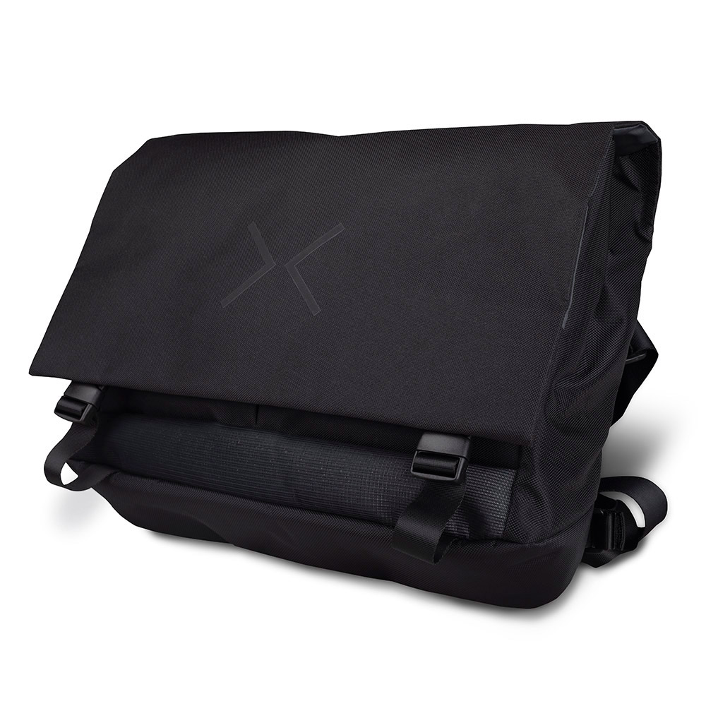 Angled side and front view of the HX Messenger Bag