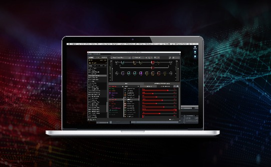 Laptop with Helix Native on screen